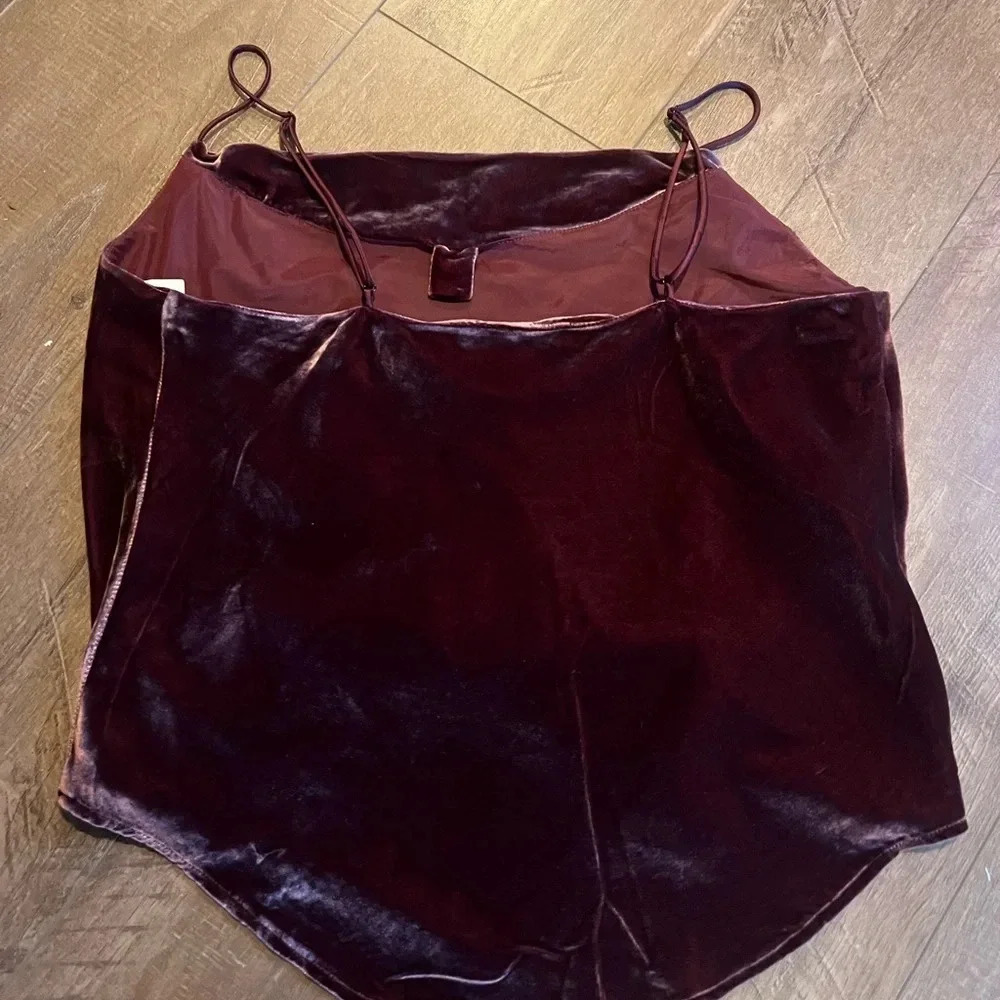 Cinq a Sept Callalily Velvet Cami In Red - Picture 5 of 7